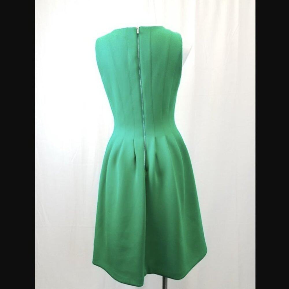 NWOT CALVIN KLEIN Green Pleated Scuba Fit & Flare Dress - 6 - Picture 7 of 8